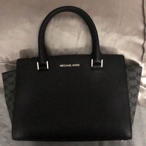 Michael Kors bag